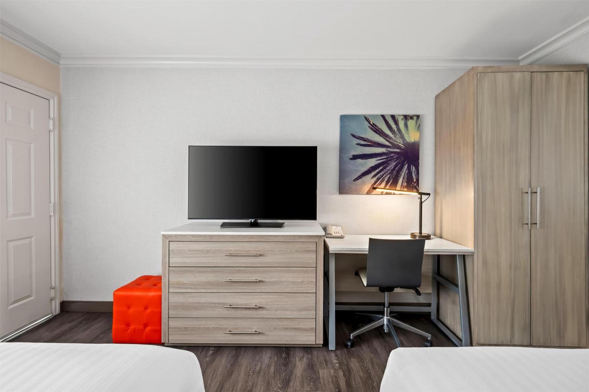 Surestay Hotel By Best Western Santa Monica Bagian luar foto