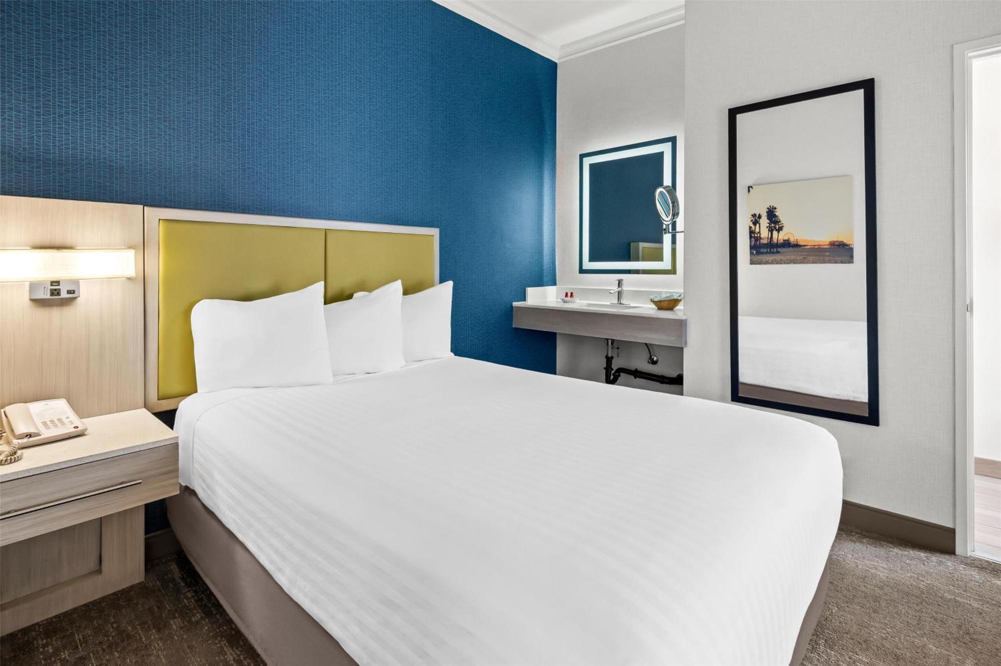 Surestay Hotel By Best Western Santa Monica Bagian luar foto