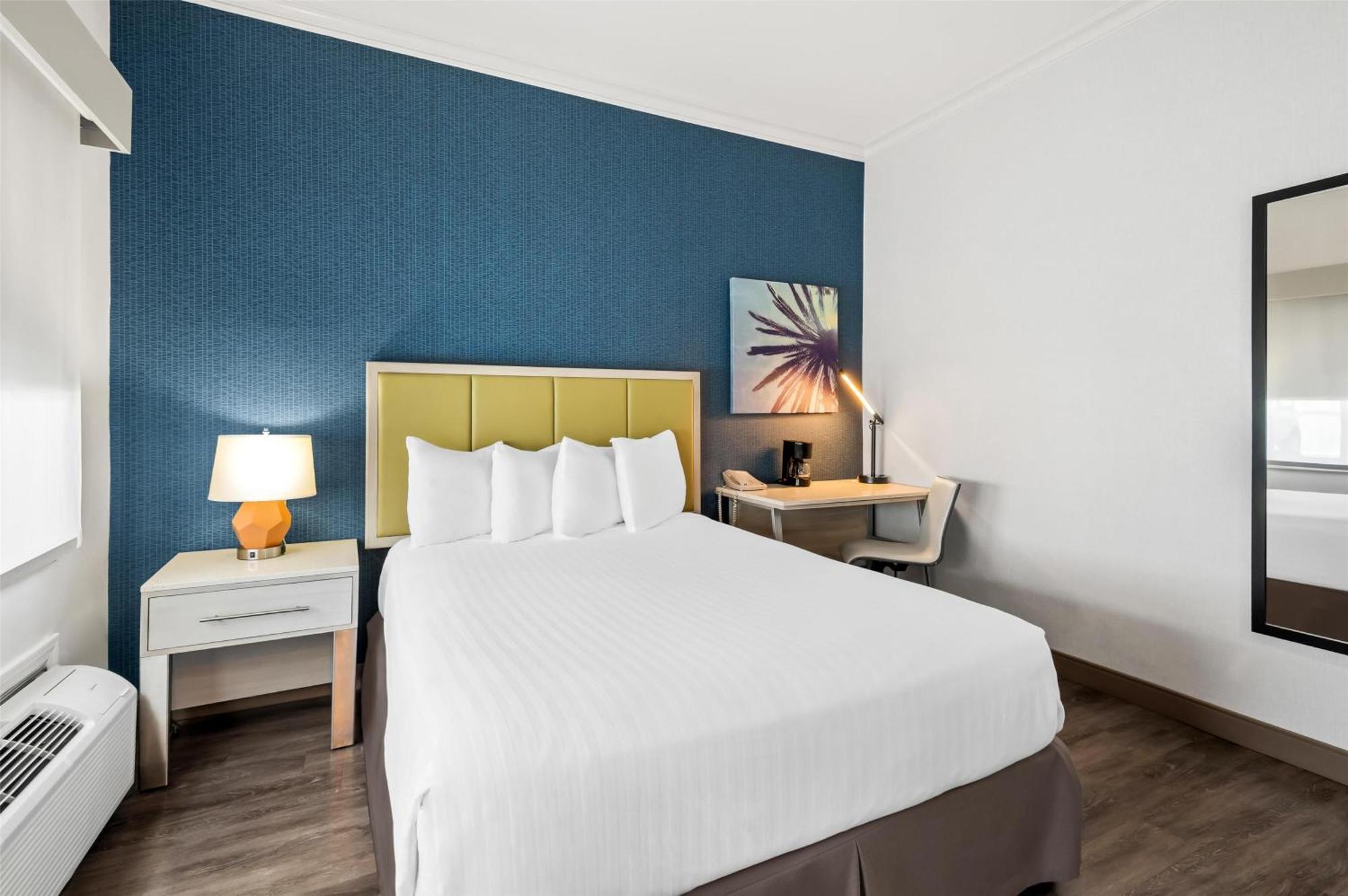 Surestay Hotel By Best Western Santa Monica Bagian luar foto